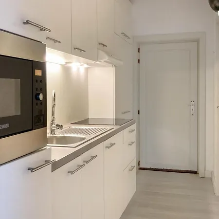 Gorgeous In With Kitchen Apartment